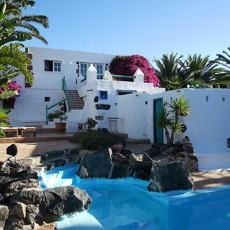 Casa Lisboa, Auf Der Finca Mimosa 別荘 *